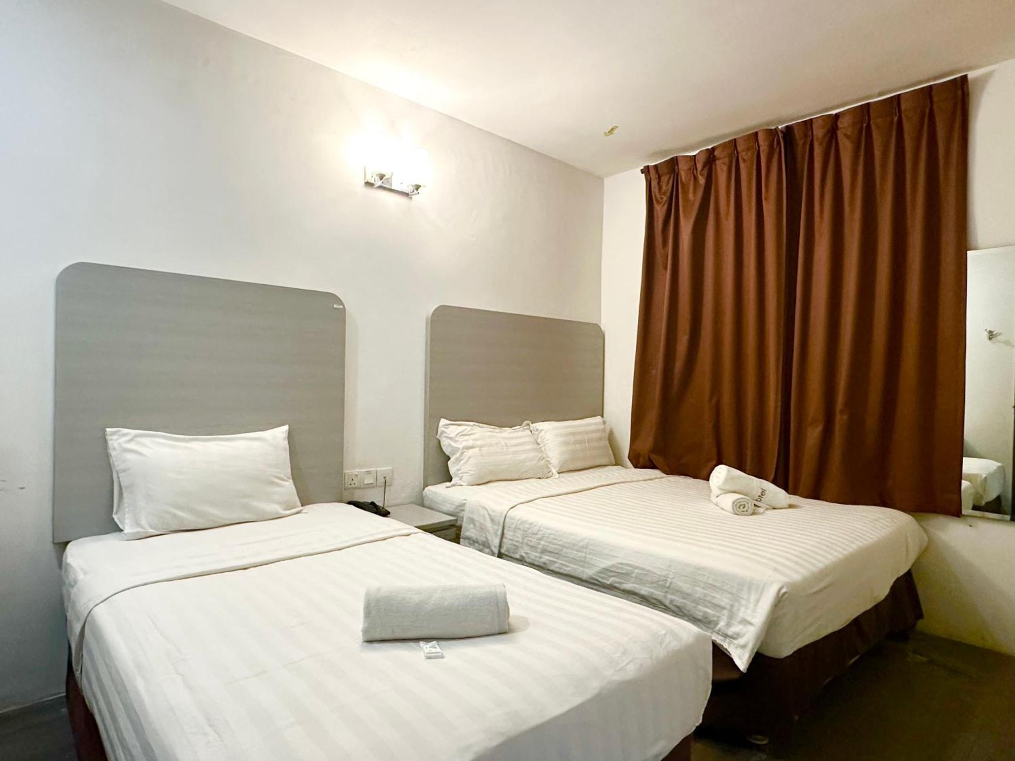 Park Hotel Kota Kinabalu Bagian luar foto